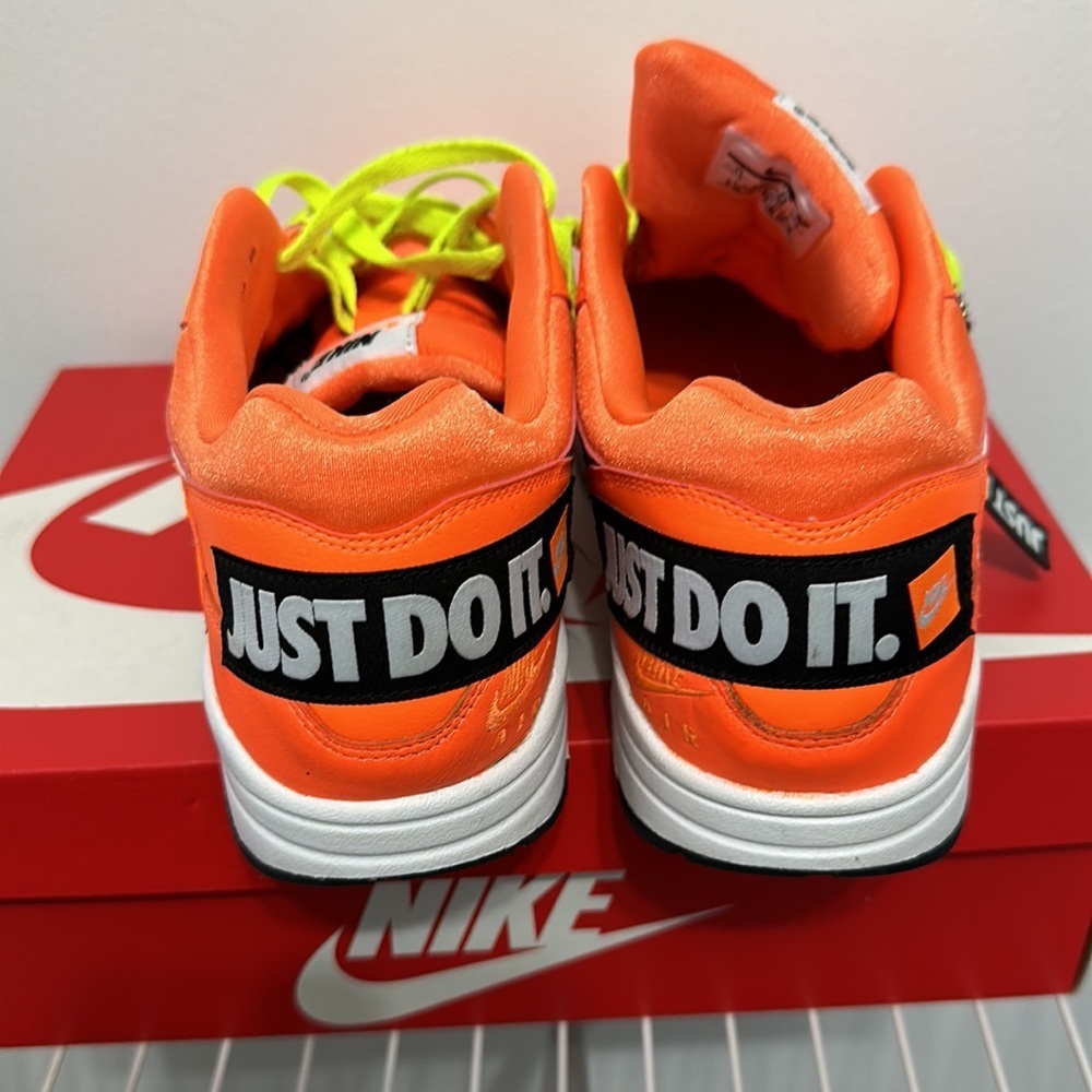 Nike Air Max 1 SE Just Do It JDI Sz 11 orange - Picture 3 of 7
